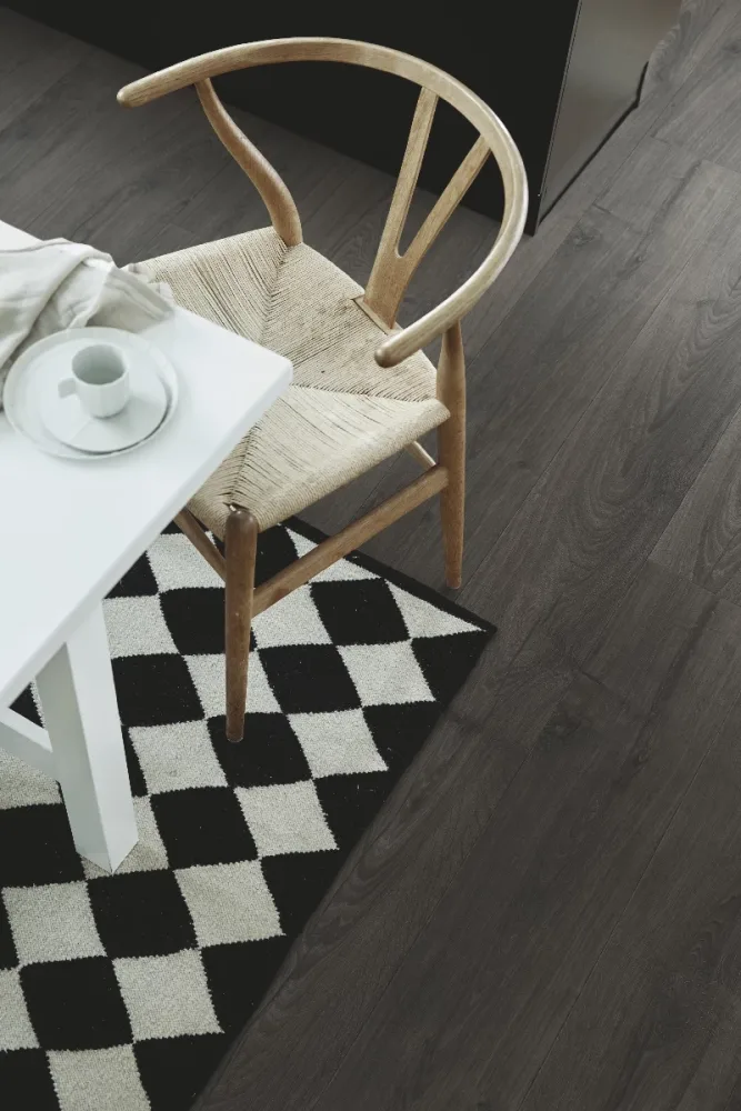 Laminatgolv Visby Black Pepper Oak Ek, 1-stav | Stuvbutiken - Bild 3