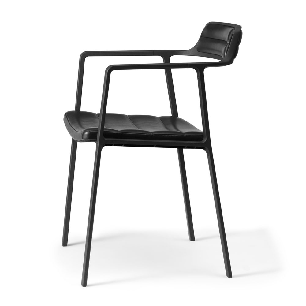 Vipp451 stol, Black aluminium-black leather
